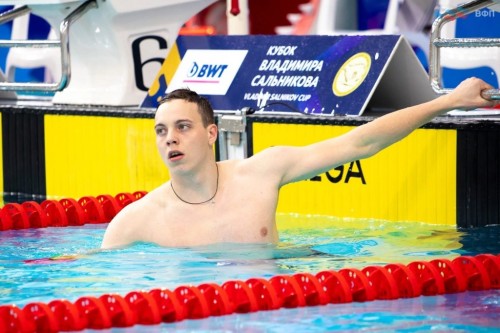 Александр Обшаров стал лучшим пловцом года 