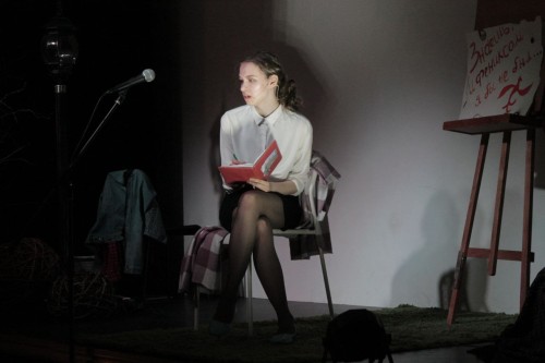 Студентка и поэтесса Полина Кордюкова представила публике моноспектакль в стихах 
